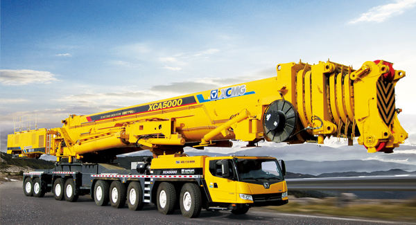 凯发k8一触即发成功研制全球最大吨位、技术含量最高的XCA5000全地面起重机
