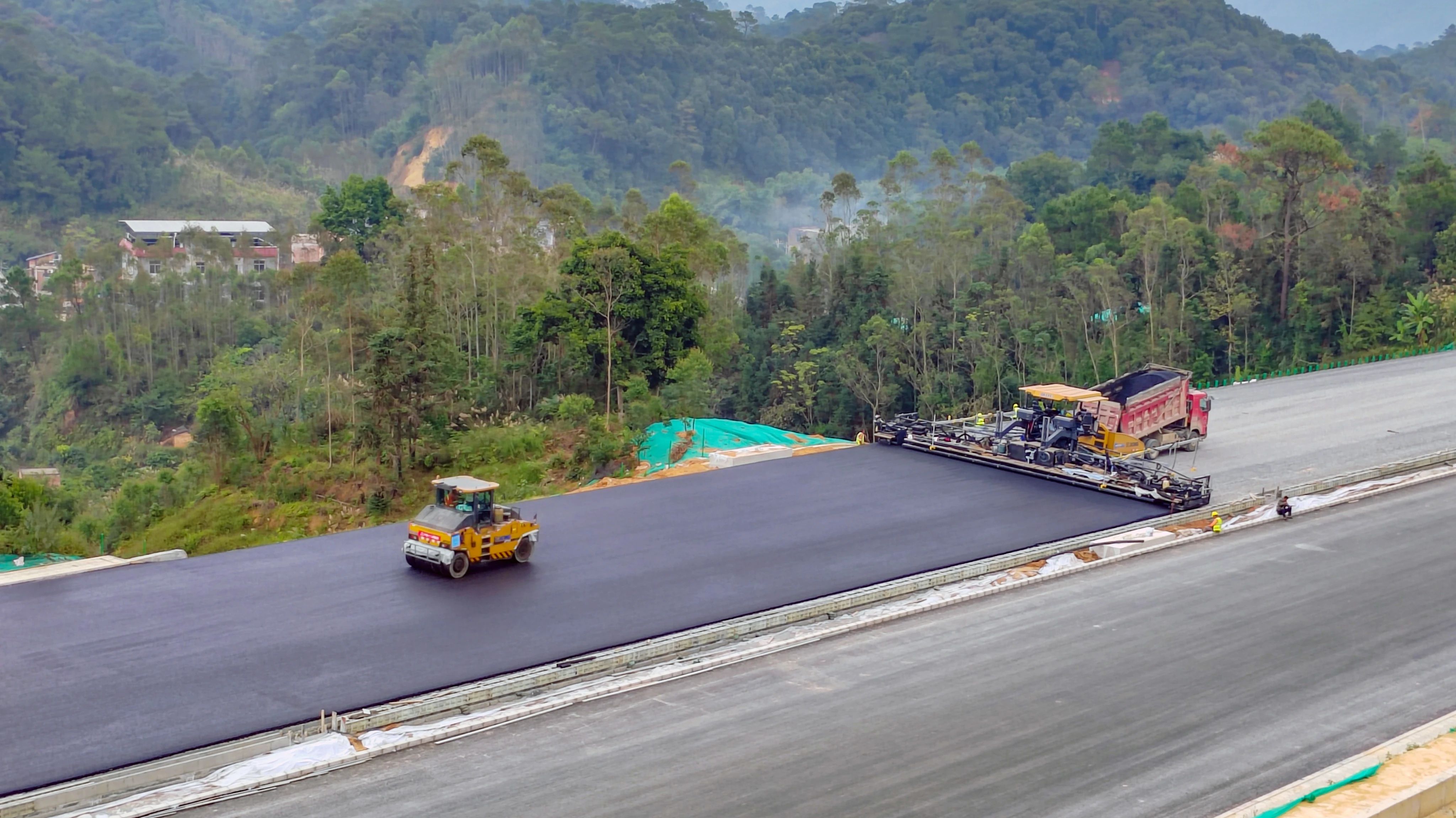 又一高速公路大项目，闪耀“凯发k8一触即发金”！
