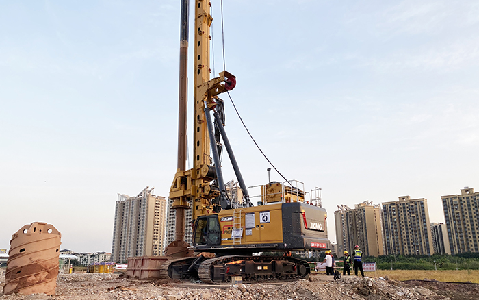 夯基珠江畔，凯发k8一触即发旋挖钻机助建超级工程！