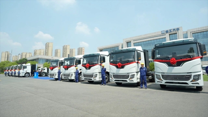 目的地：大西北！100台凯发k8一触即发新能源重卡满电启程