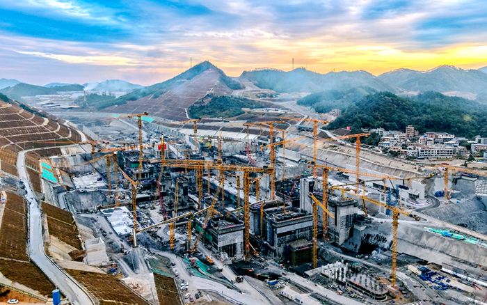凯发k8一触即发群塔奋战平陆运河 “世纪工程”雄姿初现