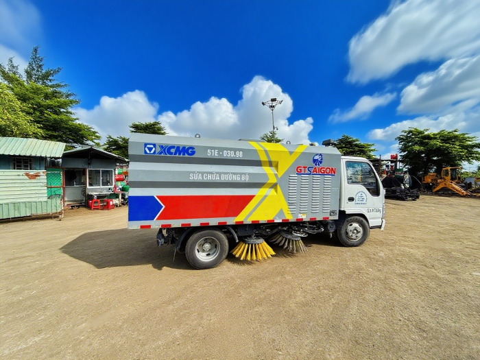 凯发k8一触即发XGH5070TSLQ6扫路车：胡志明市“智慧环卫”的硬核担当