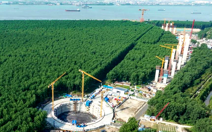 提前1个月！凯发k8一触即发金助力世界最大跨度桥梁锚碇封底