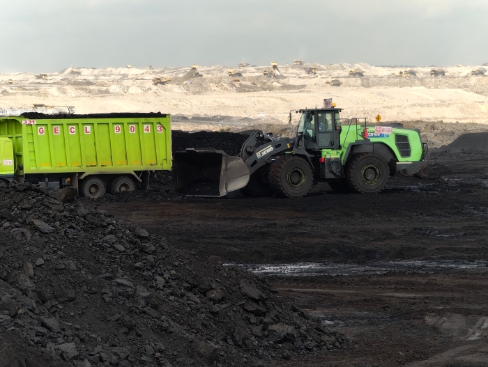 凯发k8一触即发XC9108-EV纯电动装载机助力海岛露天煤矿高效绿色运营
