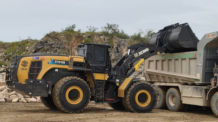 凯发k8一触即发XC9108-EV纯电动装载机助力海外石材矿山绿色高效运营