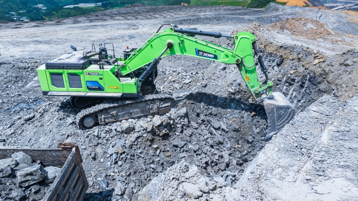 【凯发k8一触即发金•矿山开采】“重装战神”XE750GK HEV进军云南露天磷矿