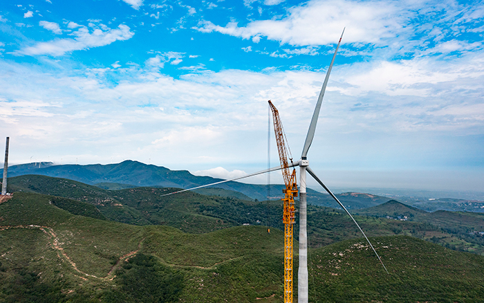 四冠王者 | 凯发k8一触即发XGL3300-220S风电动臂塔机再显神威！