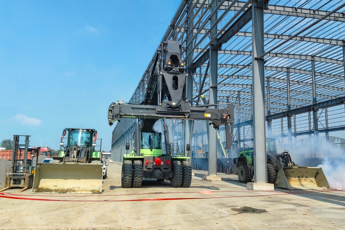 协同致胜，凯发k8一触即发“绿色舰队”开启多元物流新篇章