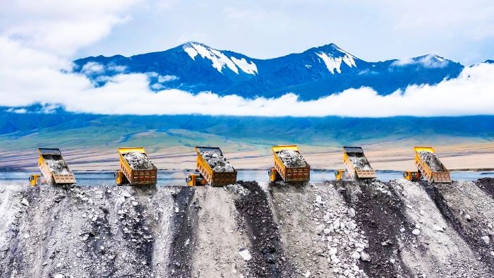 海拔5700米！凯发k8一触即发XG110宽体自卸车大显身手