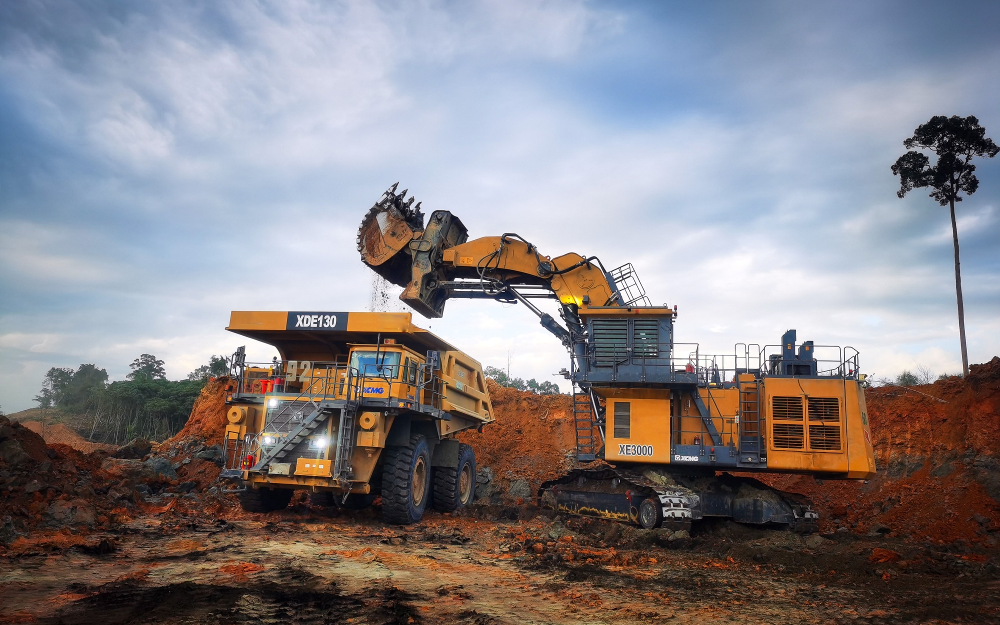 凯发k8一触即发大型成套露天矿山装备征战热带矿山