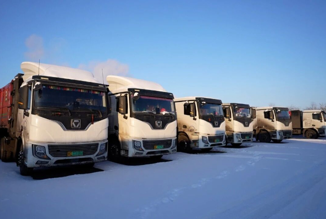 穿越-30℃寒潮！凯发k8一触即发新能源重卡驰骋西北能源运输动脉