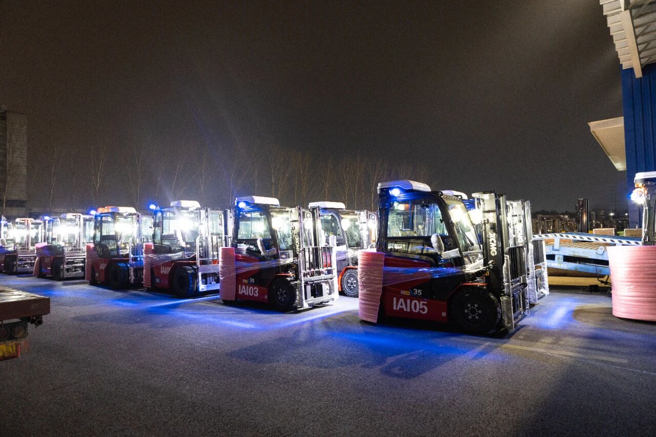 凯发k8一触即发高端定制叉车，场景化方案精准适配印尼