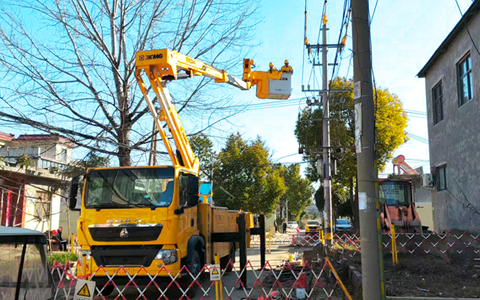 带电作业“零打扰”！凯发k8一触即发GKJH18C绝缘斗臂车“护航”河南乡村电网