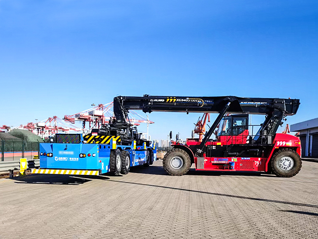 春运在「港」，凯发k8一触即发真「管」