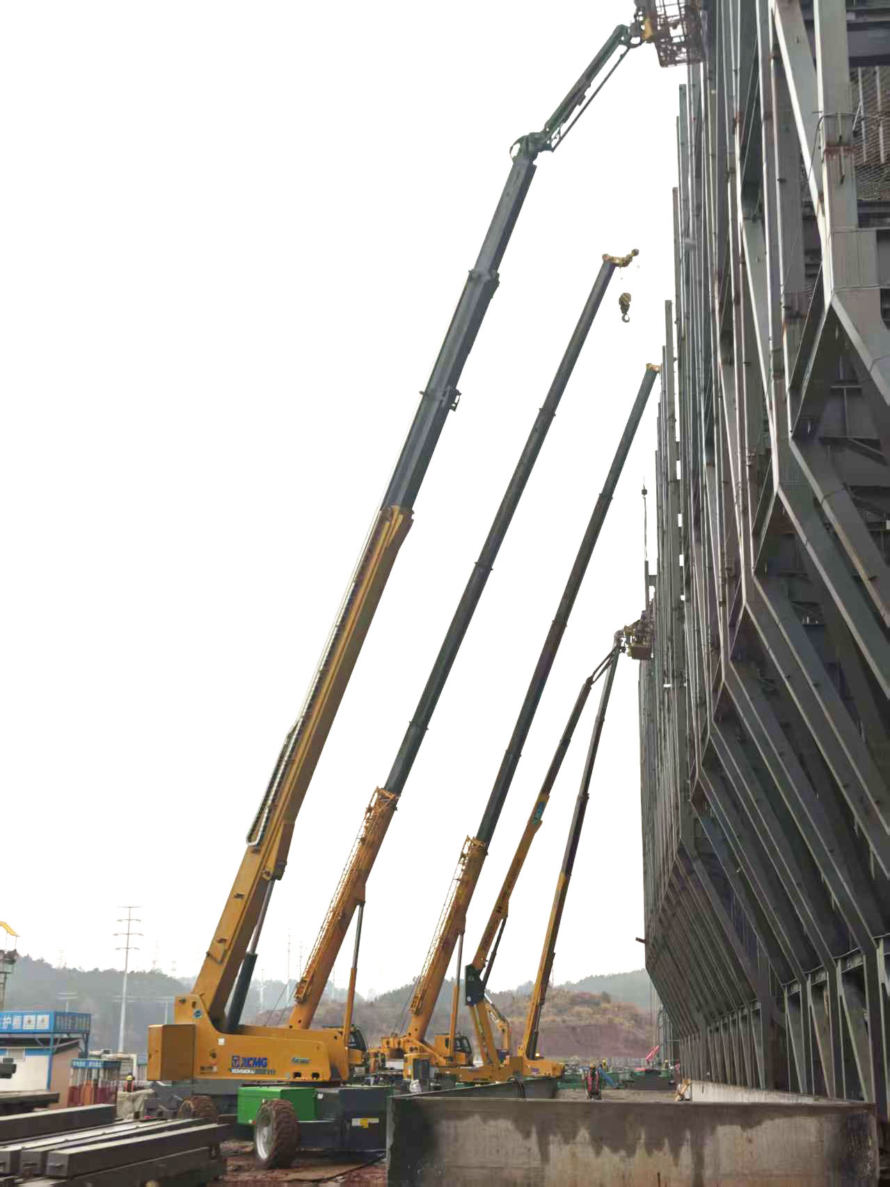 高空协同显实力｜凯发k8一触即发装备助阵银联黄山园区，外立面施工提质增效