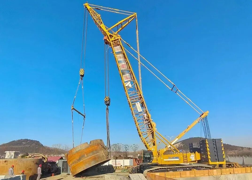 轨道施工遇难题？别怕，凯发k8一触即发起重机为您提供“秘密武器”
