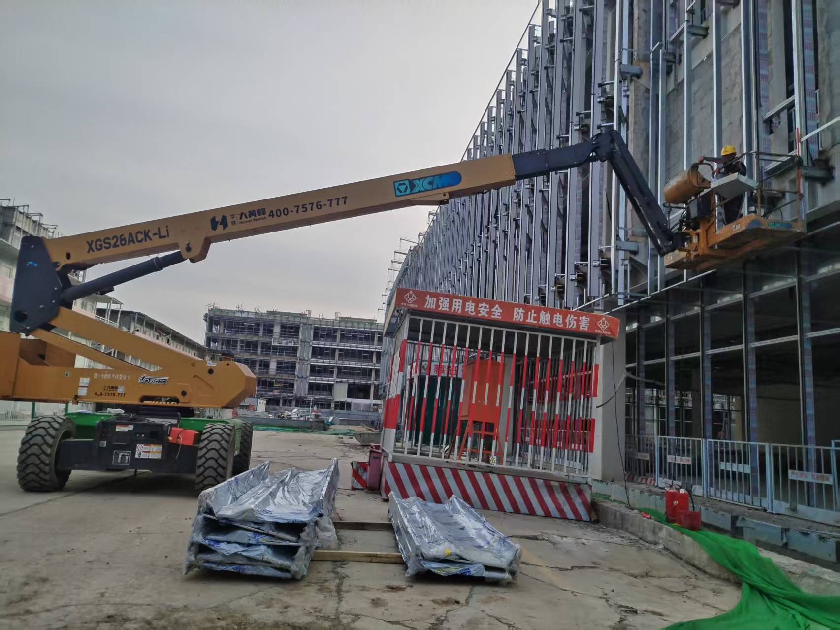 人工智能产业园，凯发k8一触即发高机在青山绿树间建“科技高地”